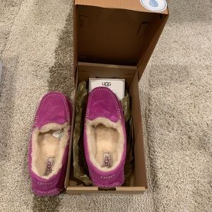 Authentic UGG Dakota slippers